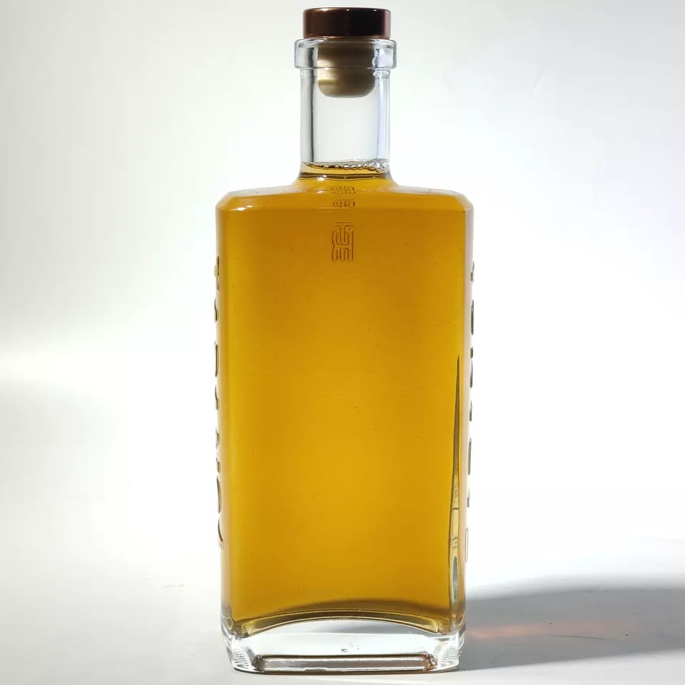 J146-700ml-850g rum bottles